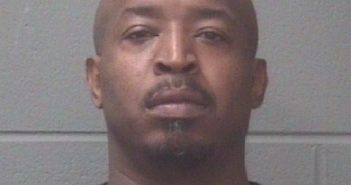 STEPHENS EMMANUEL | 2016-05-24 12:07:00 Onslow County, North Carolina Booking