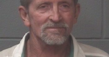 HORNE JOHNNIE | 2016-05-27 15:57:00 Onslow County, North Carolina Booking