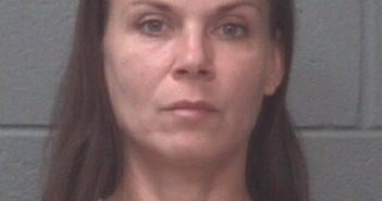 PALMER CHRISTINE | 2016-06-07 11:18:00 Onslow County, North Carolina Booking