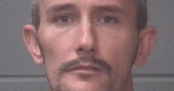 MILLER DONALD | 2016-10-25 13:47:00 Onslow County, North Carolina Booking
