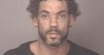 KELLY HAMMONDS | 2016-10-13 13:42:00 Robeson County, North Carolina Booking