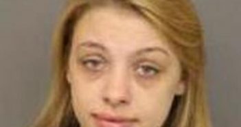 DARIAN WOOD | 2016-12-05 12:23:00 Moore County, North Carolina Booking