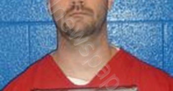 WRIGHT, GENE BRANDON | 2016-12-08 17:20:00 Hancock County, West Virginia Booking