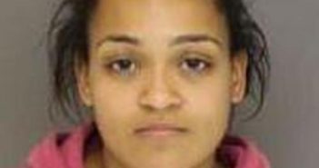 CYMONE LOWERY | 2016-12-14 12:11:00 Moore County, North Carolina Booking