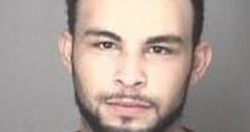 CALEB LOWRY | 2016-12-22 13:50:00 Robeson County, North Carolina Booking