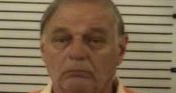 DANNY HENDERSON | 2016-12-13 12:46:00 Madison County, North Carolina Booking