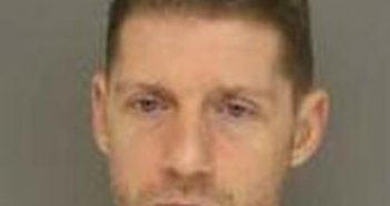 JONATHAN VAUGHN | 2016-12-10 15:45:00 Moore County, North Carolina Booking