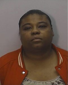 LYNCH, QUANISHA LAKIA | 2017-01-05 11:03:00 Guilford County, North Carolina Booking