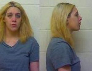 JESSICA HOLLAND | 2016-11-30 04:43:00 Craven County, North Carolina Booking