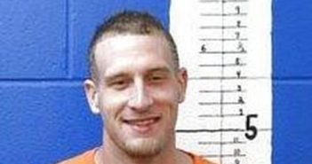 JAMIE WORTHY JR | 2017-02-02 22:31:00 Calhoun County, Mississippi Booking