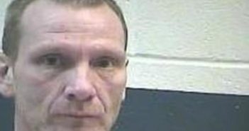 MICHAEL PRIEST | 2017-02-02 13:15:00 Breckinridge County, Kentucky Booking