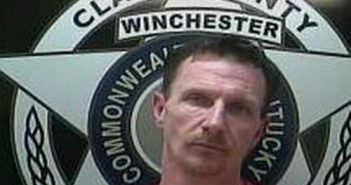 ERNEST CHRISTOPHER | 2017-02-05 19:51:00 Clark County, Kentucky Booking