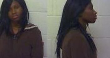ALEXANDRIA OLEARY | 2016-12-10 00:43:00 Craven County, North Carolina Booking