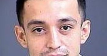 LEONARDO BENITEZ-MARTINEZ | 2017-02-10 16:41:00 Charleston County, South Carolina Booking