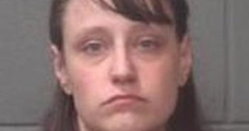 BAILEY RIESZ | 2017-02-15 16:07:00 Onslow County, North Carolina Booking