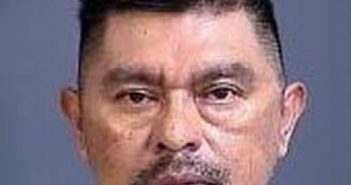 CUPERTINO CALIXTO-GILES | 2017-02-24 16:00:00 Charleston County, South Carolina Booking