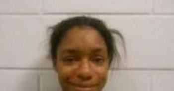 MONICA SIMMONS | 2016-12-27 10:31:00 Greene County, North Carolina Booking