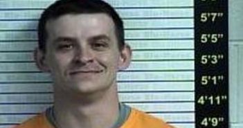 DUSTIN BOLES | 2017-03-06 11:59:00 Graves County, Kentucky Booking