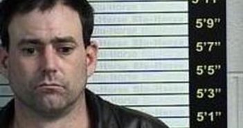 ERIC DOUGLAS | 2017-03-08 09:16:00 Graves County, Kentucky Booking
