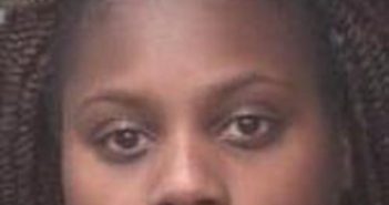 SADARYLE HOLMES | 2017-03-11 01:05:00 Onslow County, North Carolina Booking