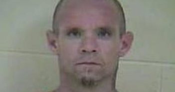 DONALD COCHRAN | 2017-03-12 00:47:00 Taylor County, Kentucky Booking