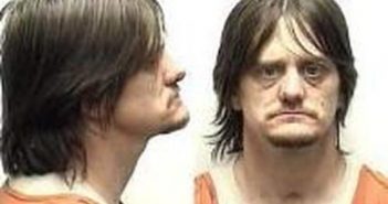 CHRISTOPHER HISER | 2017-03-13 18:27:00 Clark County, Indiana Booking