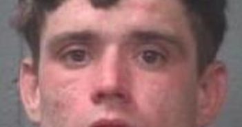 ERIC KENT | 2017-03-14 01:21:00 Onslow County, North Carolina Booking