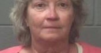 VIVIAN GULLICK | 2017-03-15 13:36:00 Onslow County, North Carolina Booking