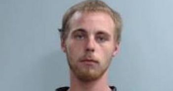 JUSTIN MILTON | 2017-03-21 12:16:00 Fayette County, Kentucky Booking