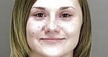 ALEXIS KACZOR | 2017-03-27 18:23:00 Summit County, Ohio Booking