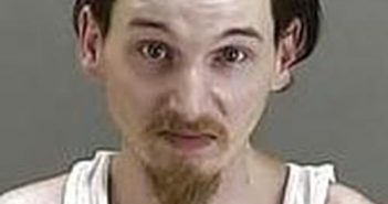 ANDREW GILMAN | 2017-03-27 15:36:00 Summit County, Ohio Booking