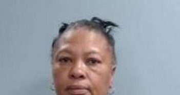 DONNA HOOTEN | 2017-03-31 22:39:00 Fayette County, Kentucky Booking