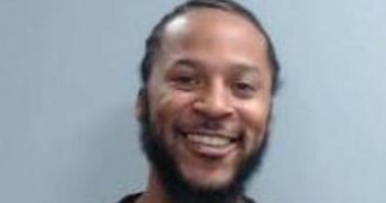 BRANDON MOMENT | 2017-04-04 18:24:00 Fayette County, Kentucky Booking