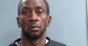 LEON BANKS | 2017-04-04 21:43:00 Fayette County, Kentucky Booking