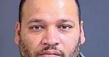 KEVIN SCOTT | 2017-04-04 04:03:00 Charleston County, South Carolina Booking