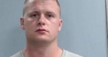 SHANE HORNBECK | 2017-04-04 19:34:00 Fayette County, Kentucky Booking