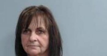 VERONICA TIPTON | 2017-04-05 16:28:00 Fayette County, Kentucky Booking