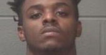 KESAN COOK | 2017-04-07 14:43:00 Onslow County, North Carolina Booking