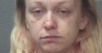 HEATHER HYMES | 2017-04-07 19:12:00 Onslow County, North Carolina Booking