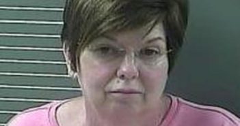 <B>KIMBERLY</B> LYON #, <b>Johnson</b> County, Kentucky, Johnson County, Kentucky - 2017-04-10 20:52:00