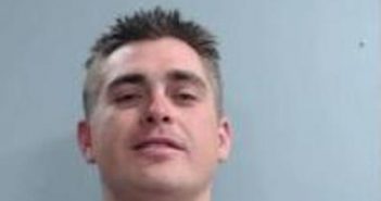 BRANDON FRANCIS | 2017-04-11 00:39:00 Fayette County, Kentucky Booking