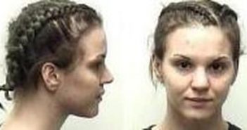 MELISSA CRICK | 2017-04-12 22:34:00 Clark County, Indiana Booking