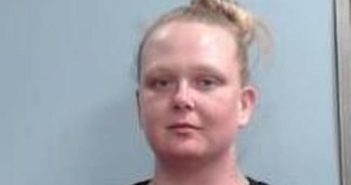 FELICIA POTTER | 2017-04-12 08:13:00 Fayette County, Kentucky Booking