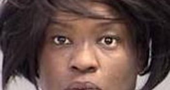 LASHUNDA PETERSON | 2017-04-12 Brazos County, Texas Booking