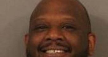 VANN MACKNAIL | 2017-04-13 10:28:00 Cayuga County, New York Booking