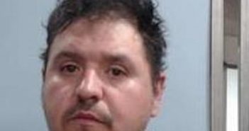 EDGAR RODRIGUEZ | 2017-04-14 23:14:00 Fayette County, Kentucky Booking