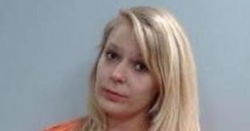 MEGAN GAYHART | 2017-04-14 21:01:00 Fayette County, Kentucky Booking