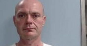 JAMES HAWKINS | 2017-04-14 14:35:00 Fayette County, Kentucky Booking