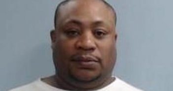 VINCENT ADAMS | 2017-04-18 15:42:00 Fayette County, Kentucky Booking