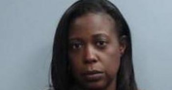 DAWNITRA GARNER | 2017-04-20 22:10:00 Fayette County, Kentucky Booking